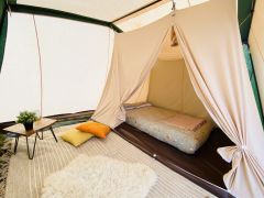 Small Vintage Tent (for 1-2 people)